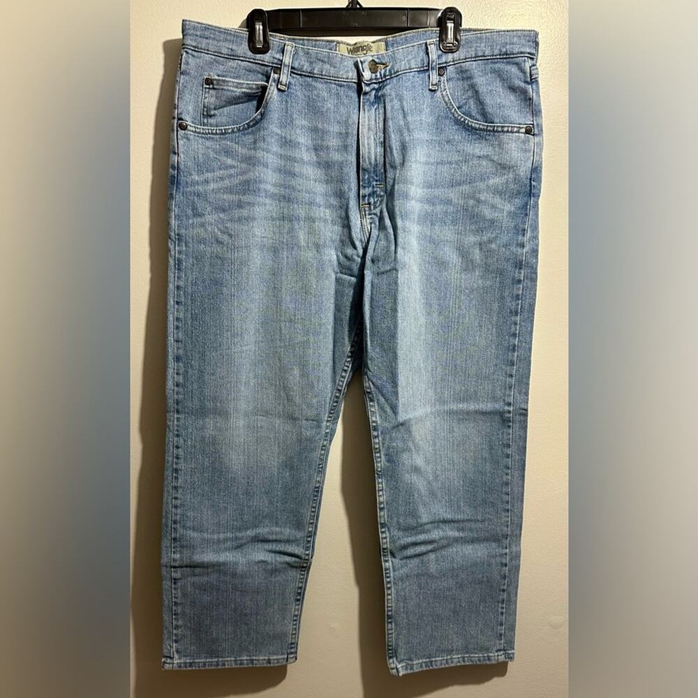 Wrangler Men's Relaxed Fit Light Blue Jeans 38x28 Denim (1006)